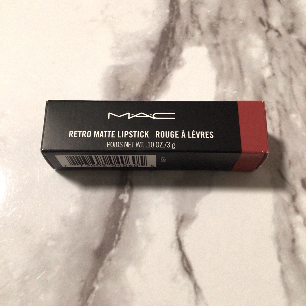 Mac retro matte lipstick ruby woo